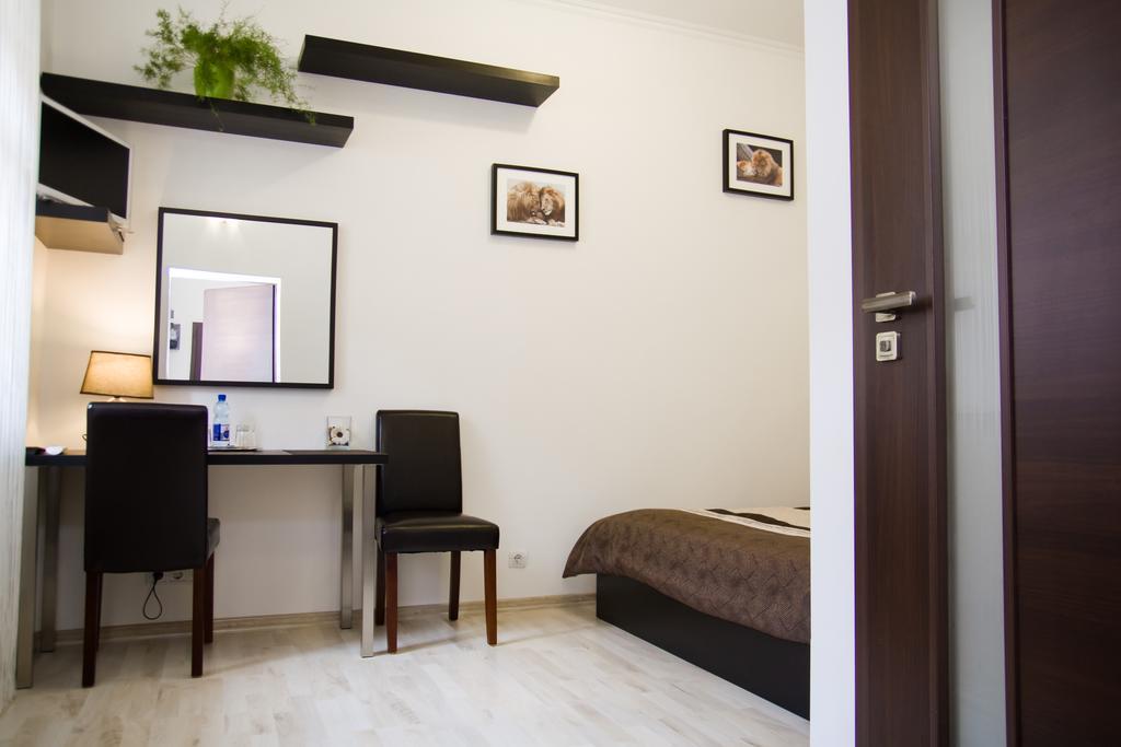 Leo Apartment Bratislava Luaran gambar