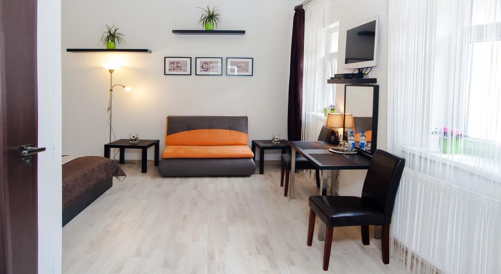 Leo Apartment Bratislava Luaran gambar