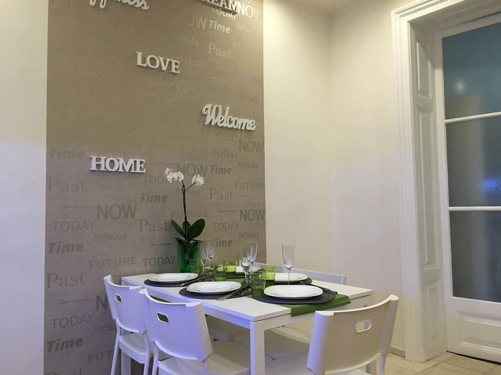 Leo Apartment Bratislava Luaran gambar